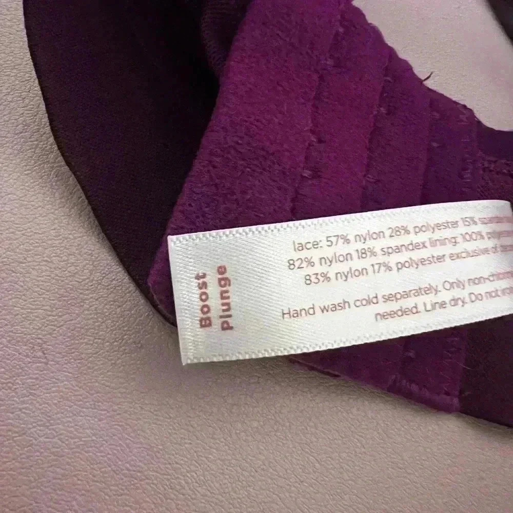 Cacique NWOT Sexy Boost Plunge Bra Womens 40D Purple Underwire Floral Lace 3Hook - Picture 6 of 14